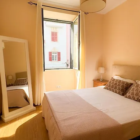 Vandrerhjem Monaco Funchal (Madeira)