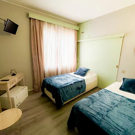 Monaco Vandrarhem Funchal (Madeira)