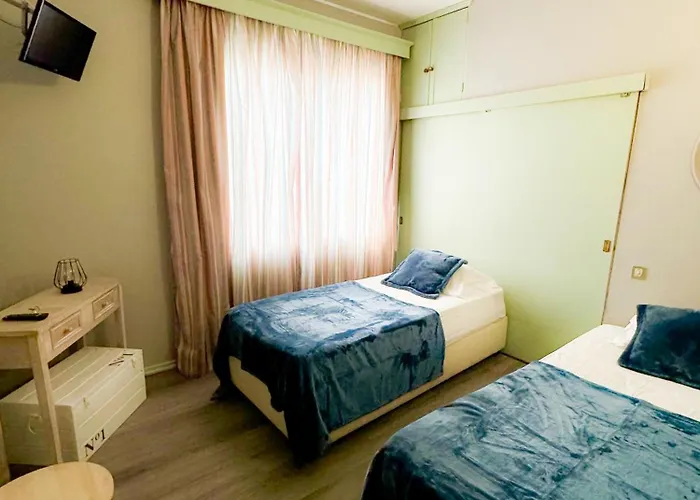 Monaco Hostel Funchal (Madeira)